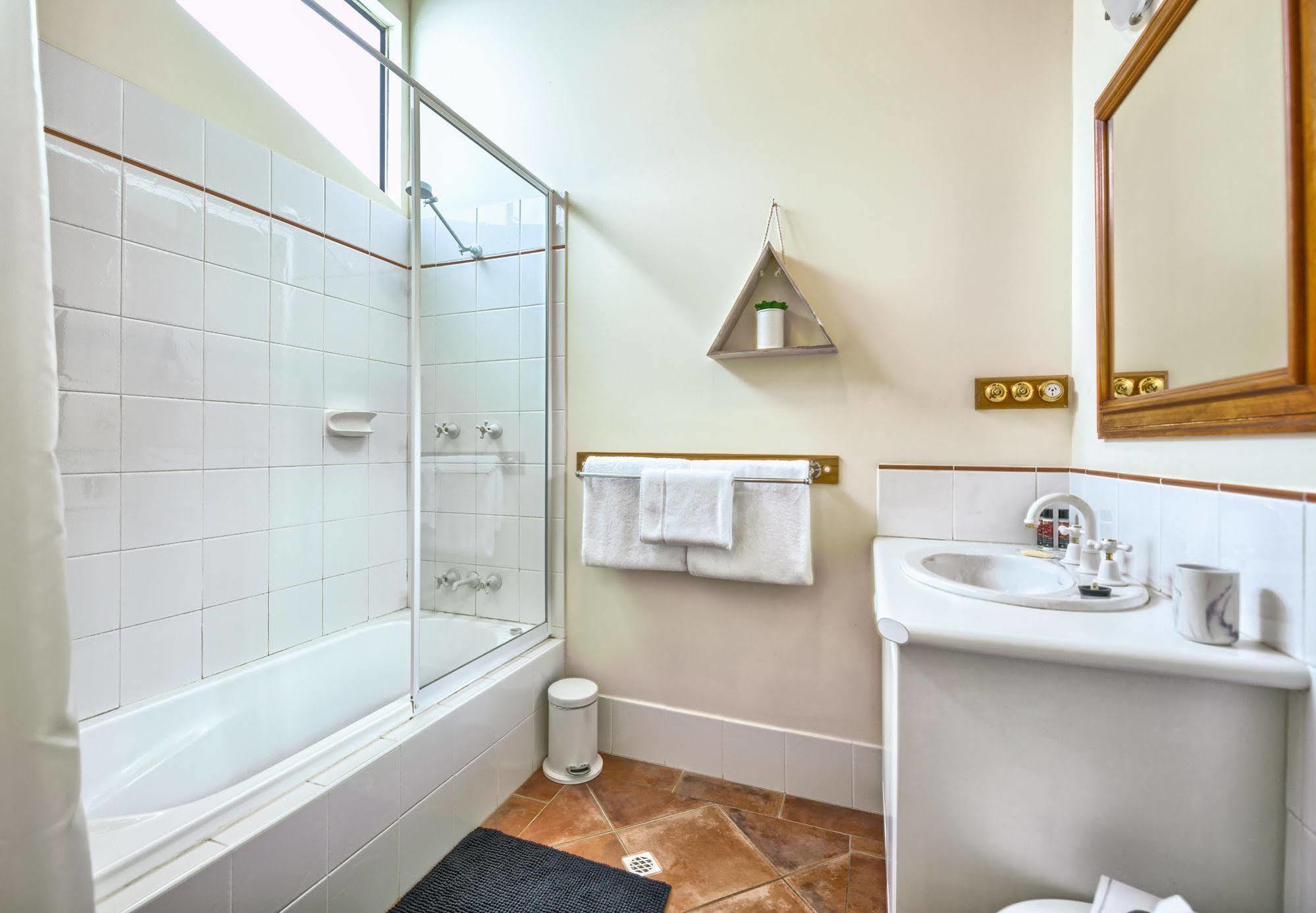 Spencer Suites Олбани Экстерьер фото